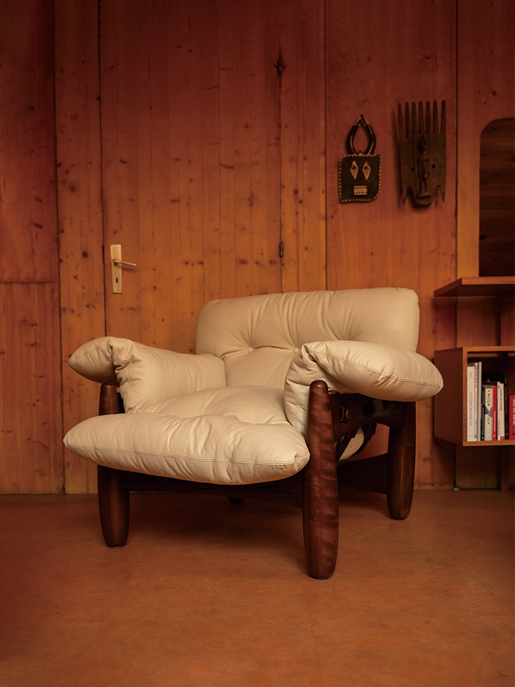 https://blog.j-wave.co.jp/blog/saude/Molearmchair_Sergio.png